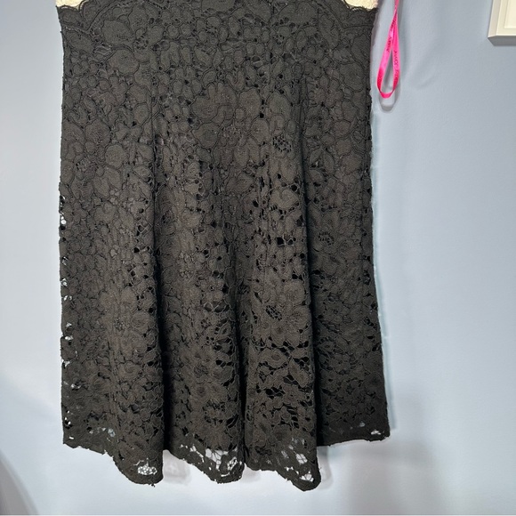 Betsey Johnson two tone lace flared skirt dress black and white - Picture 12 of 12